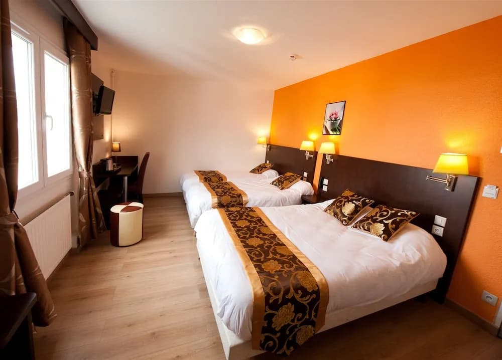 Hotel Milton (ex Gis Hotel) - Photo 3
