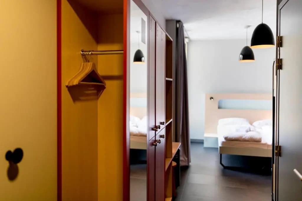 Meininger Hotel Bordeaux Gare Saint Jean - Photo 2