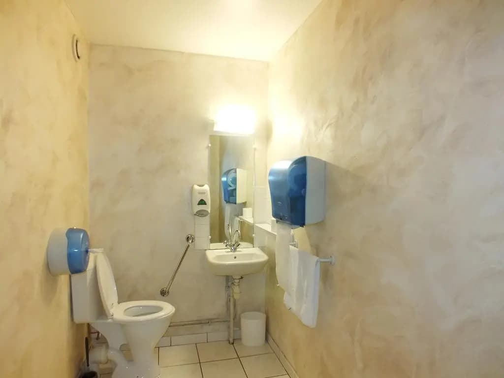 Alpha Hotel - Miniature 7