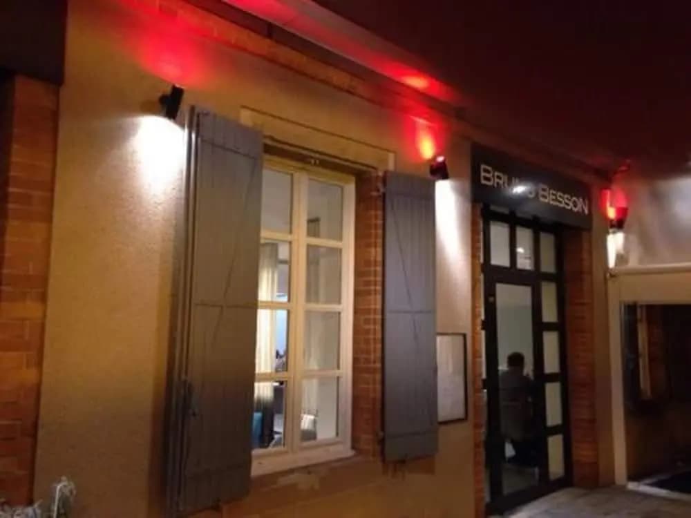 Hôtel Restaurant Besson La Taverne - Photo 1