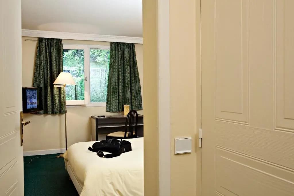 Hotel Athena - Photo 4