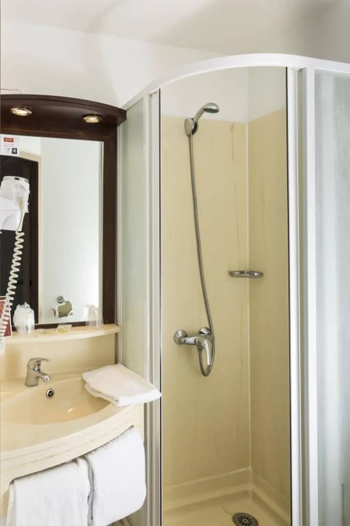 Hotel New - Miniature 8