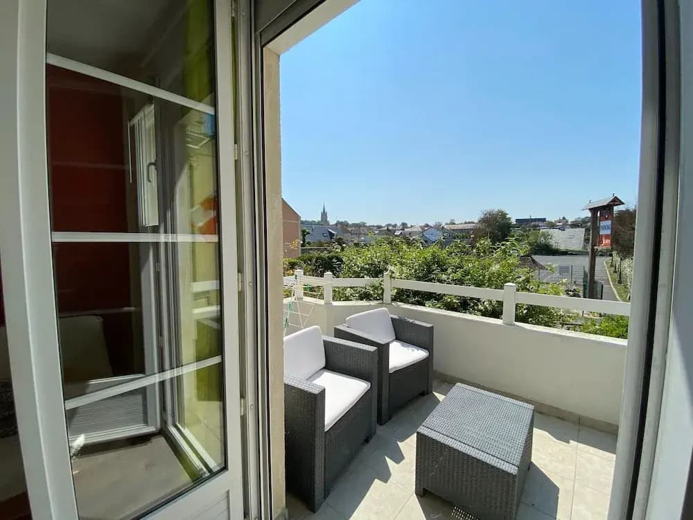 Apartment by Sandy Beach in Arromanches - Miniature 6