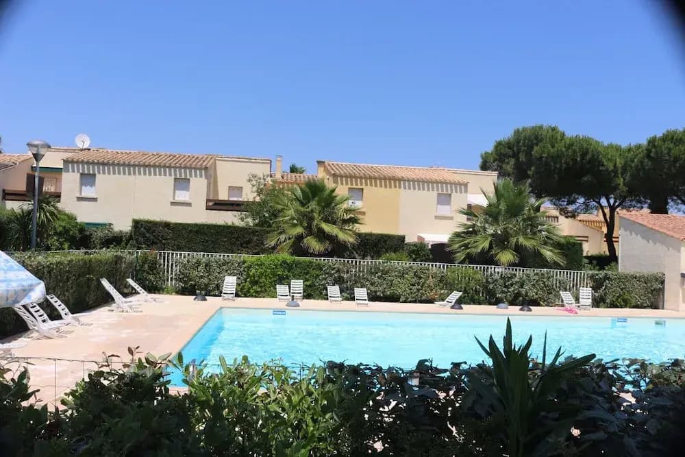 Coastal Comfort in Agde - Miniature 8