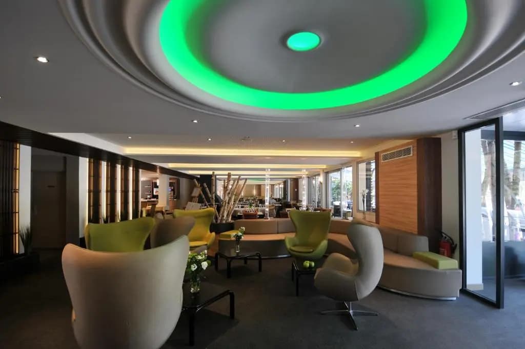 Lacotel - Photo 2