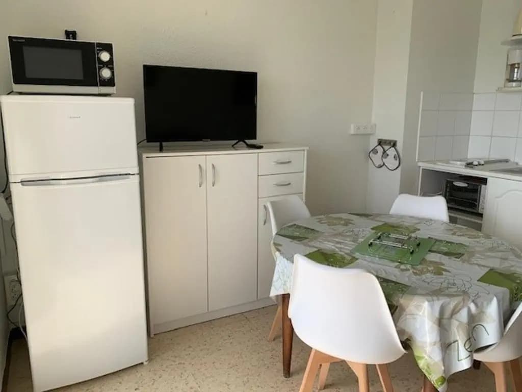 Appartement Balaruc-les-Bains, 1 pièce, 4 personnes - FR-1-503-81 - Miniature 6