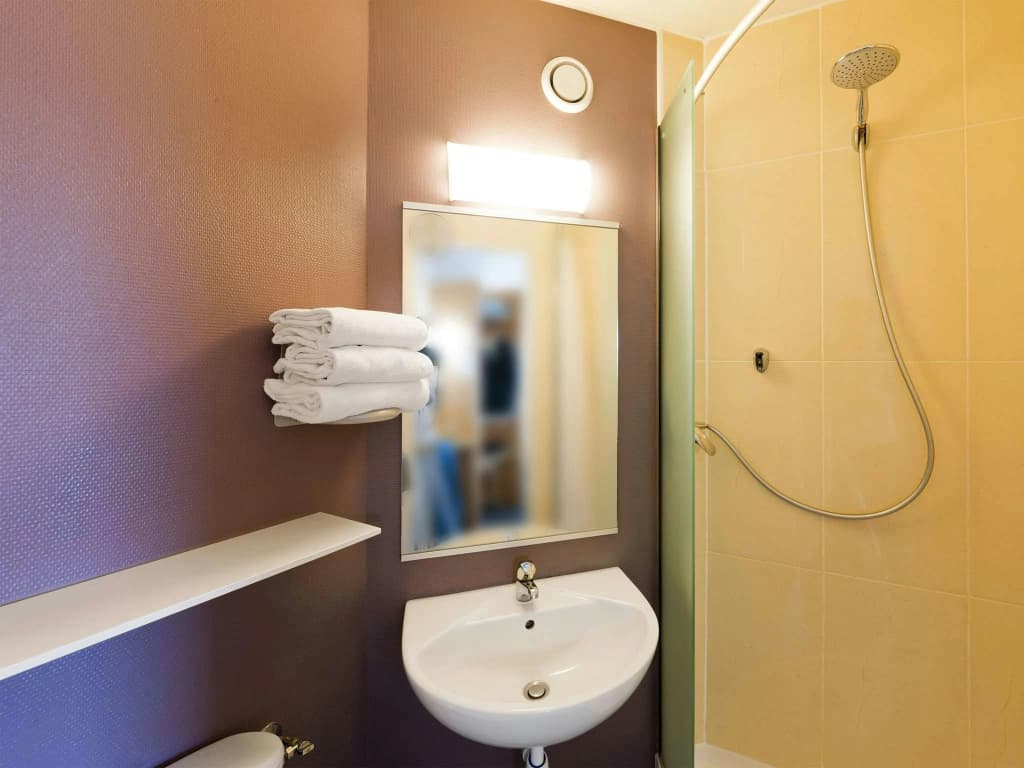 B&B HOTEL Rennes Est Cesson Sévigné 3 étoiles - Miniature 8