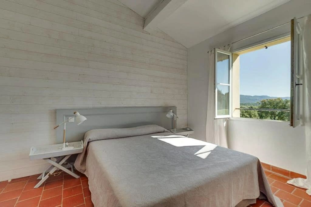 Terraced House in Domaine de Saint-endreol With Golf, SPA and Communal Pool - Photo 4