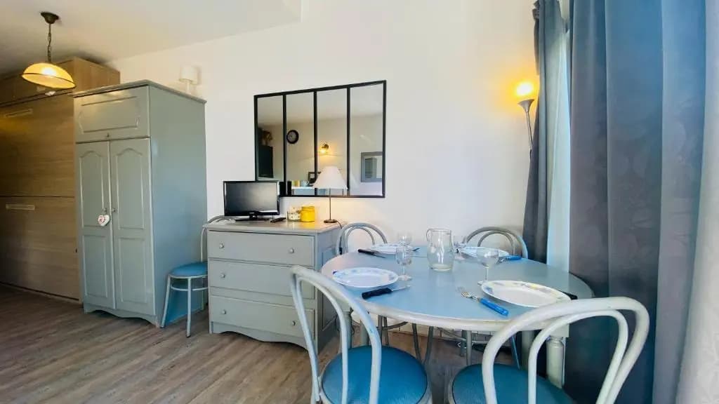 Appartement dans résidence avec piscine - Photo 2