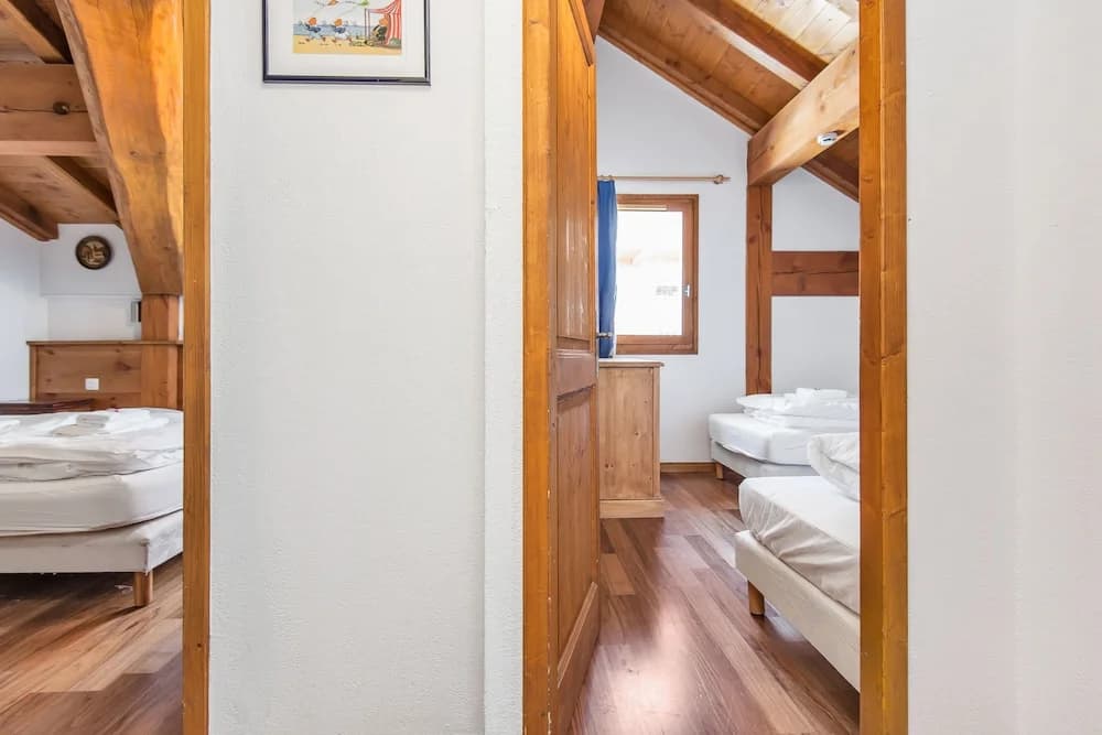 Chalet Oliver by Skinetworks - Miniature 7
