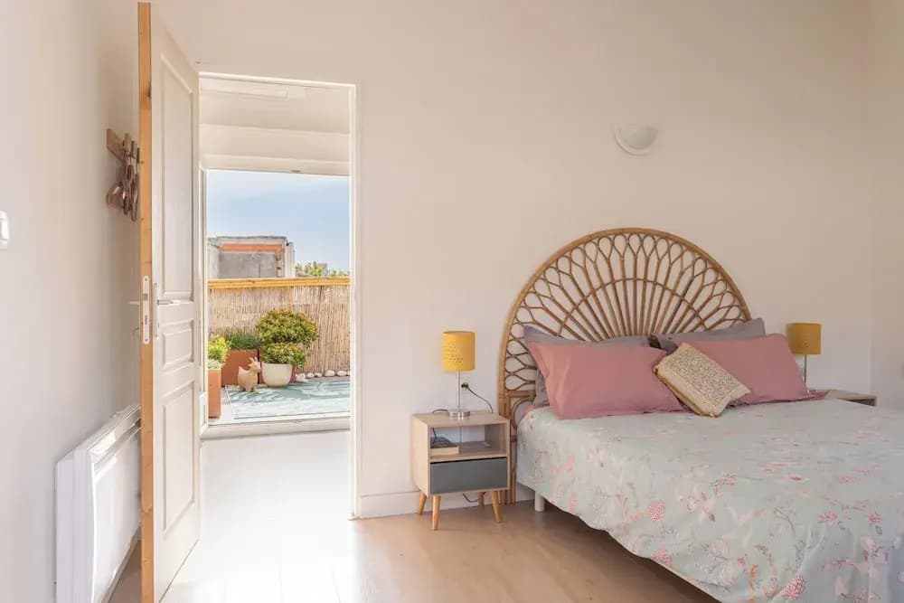 Central Narbonne with Rooftop Terrace - Photo 5