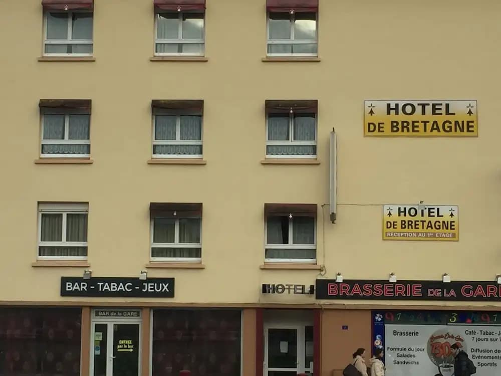 Hotel De Bretagne - Fougeres - Photo 1