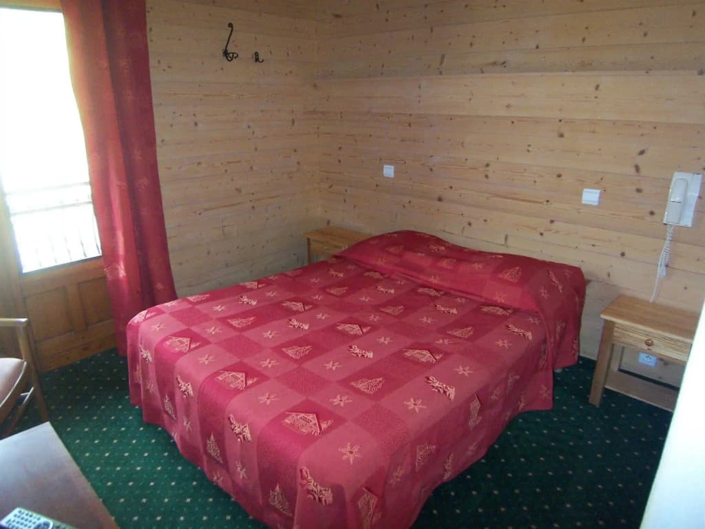 Les Bernards - Photo 1