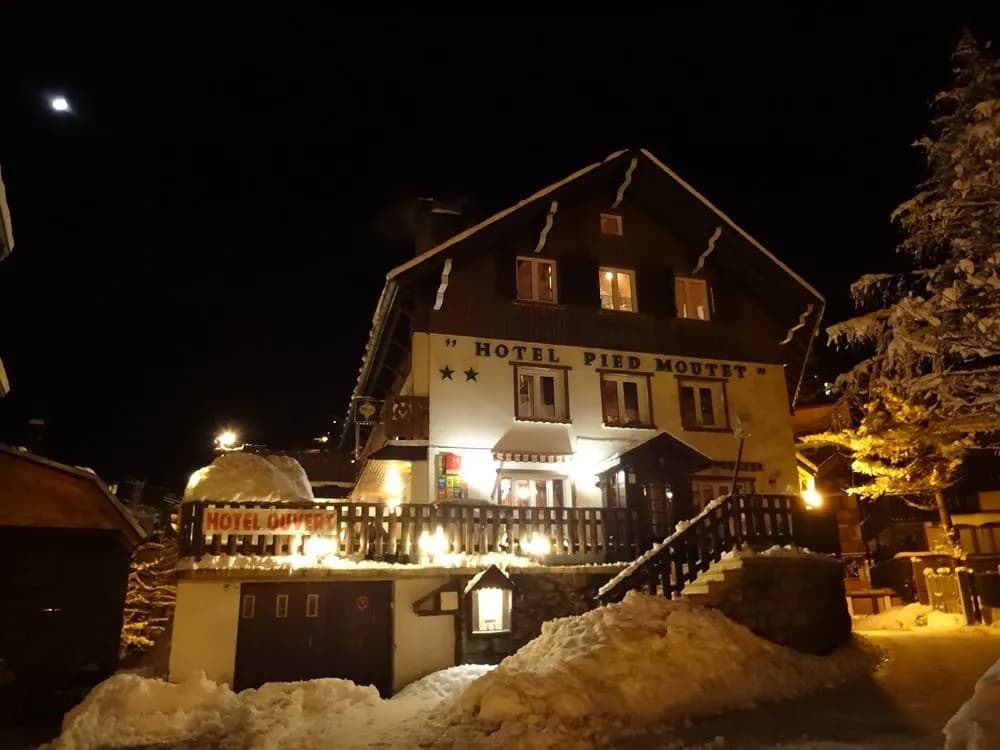 Hotel Pied Moutet - Photo 1