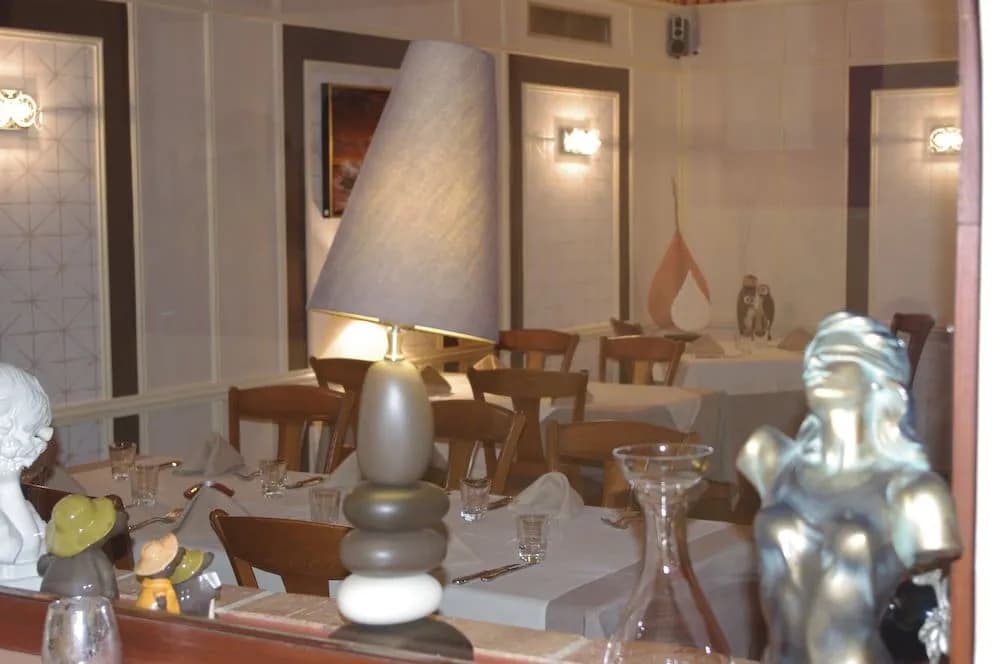 Hostellerie du Prieuré - Photo 2