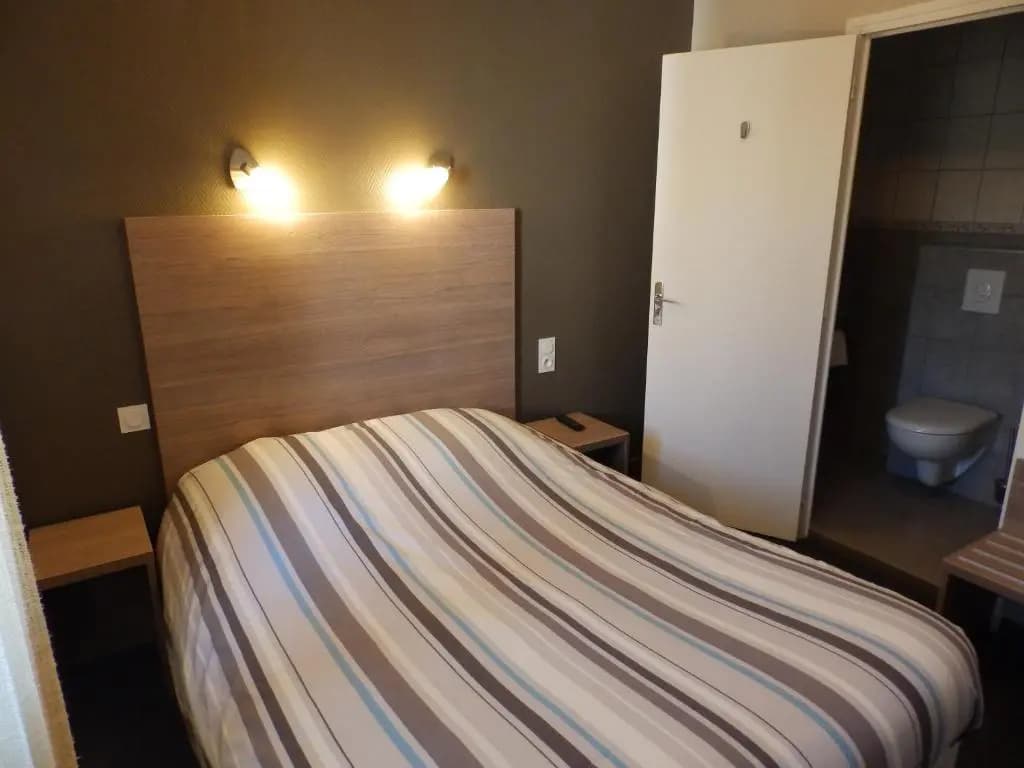 Hôtel Les Cévennes - Photo 2