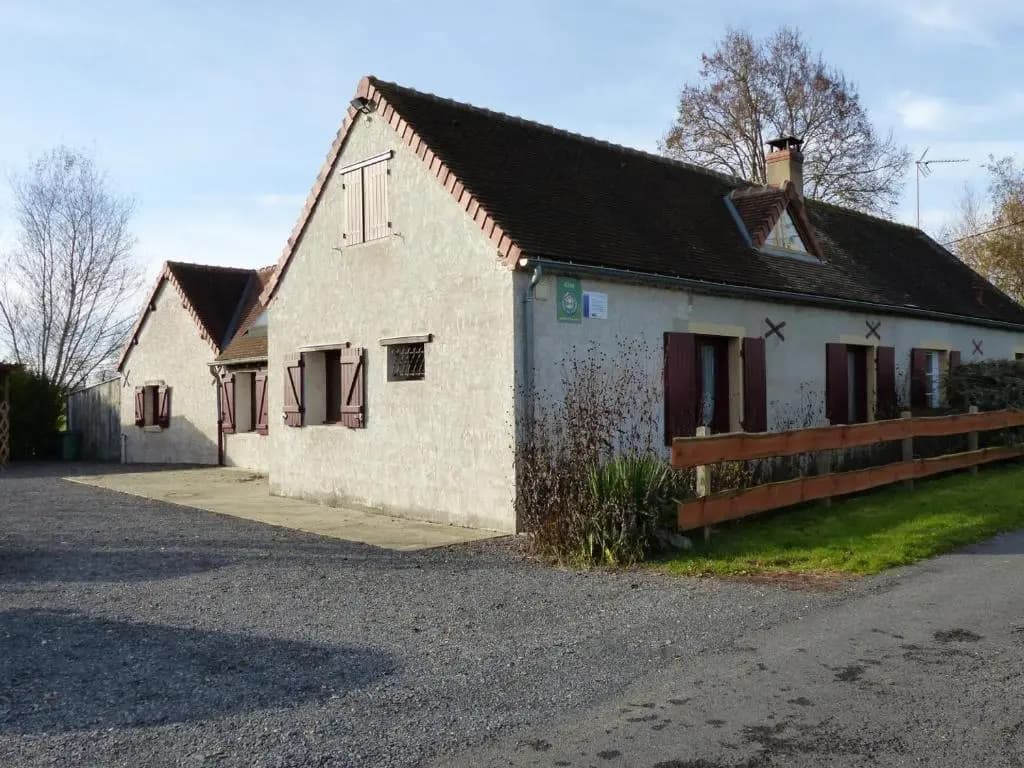 Gîte Dompierre-sur-Besbre, 4 pièces, 6 personnes - FR-1-489-51 - Miniature 8