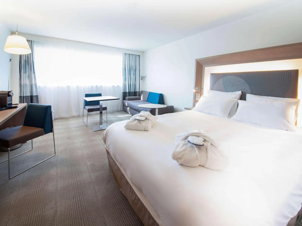 Novotel Clermont Ferrand - Photo 2
