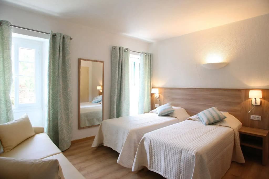 Hotel Serenada - Photo 3