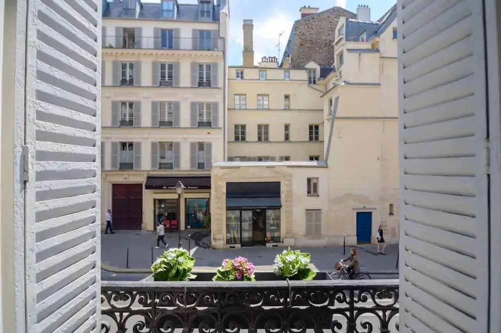 Le Marais Moderne in Paris - Photo 1