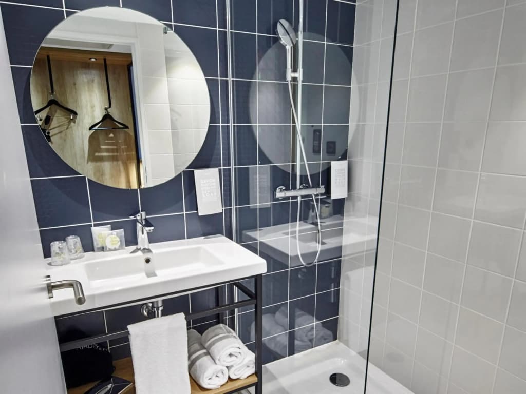 Radisson Hotel Bordeaux Saint Jean - Miniature 8