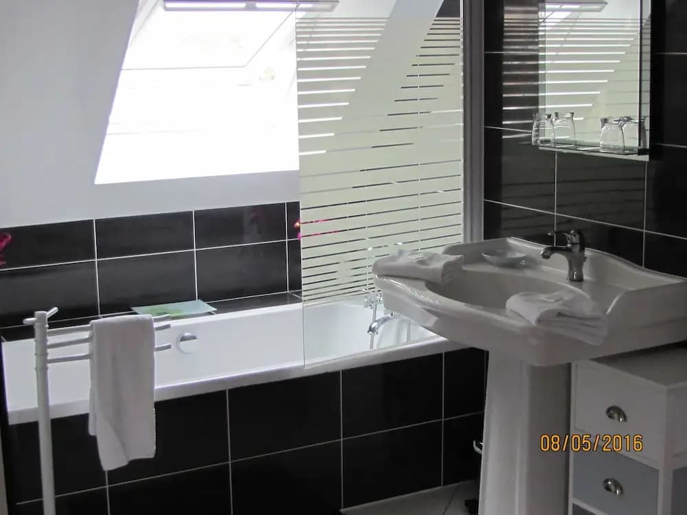 Les Belles de Mai guesthouse - Miniature 8