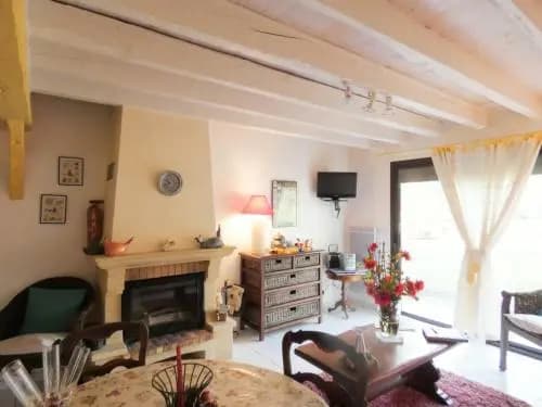 House Perron 1 - Photo 3
