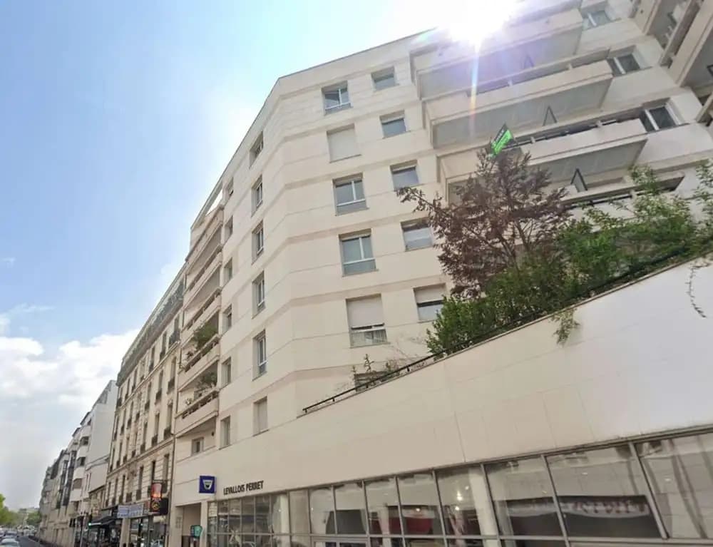Charming Central Apartment With Balcony and City View - Photo 1