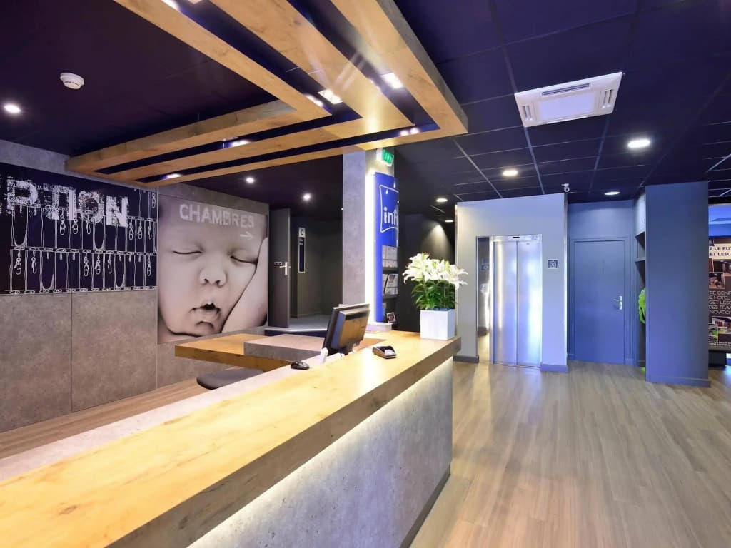 ibis budget Pau Lescar - Photo 2