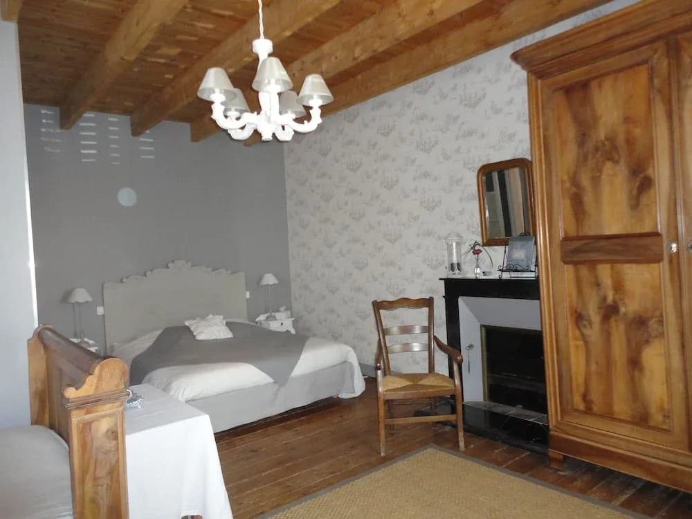 Chambre d'hôtes Les 2 Madeleine - Miniature 6