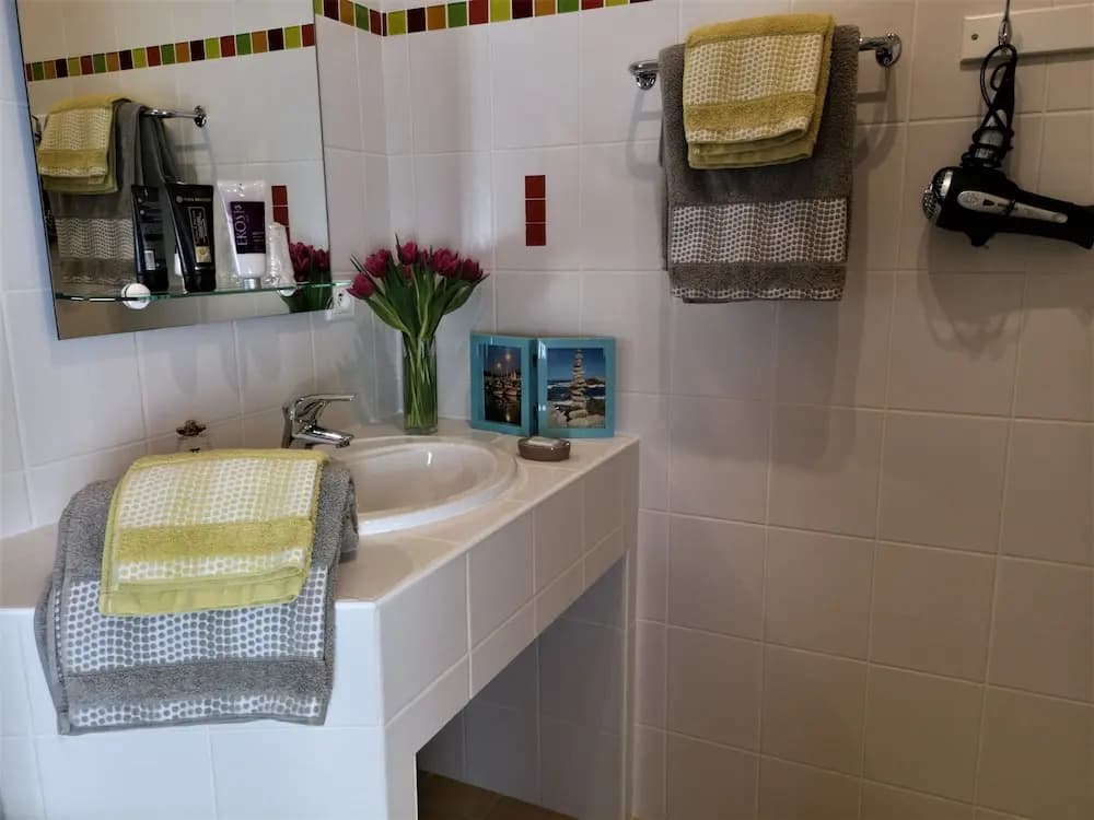 Appartements Le Clos de La Baie - Miniature 7