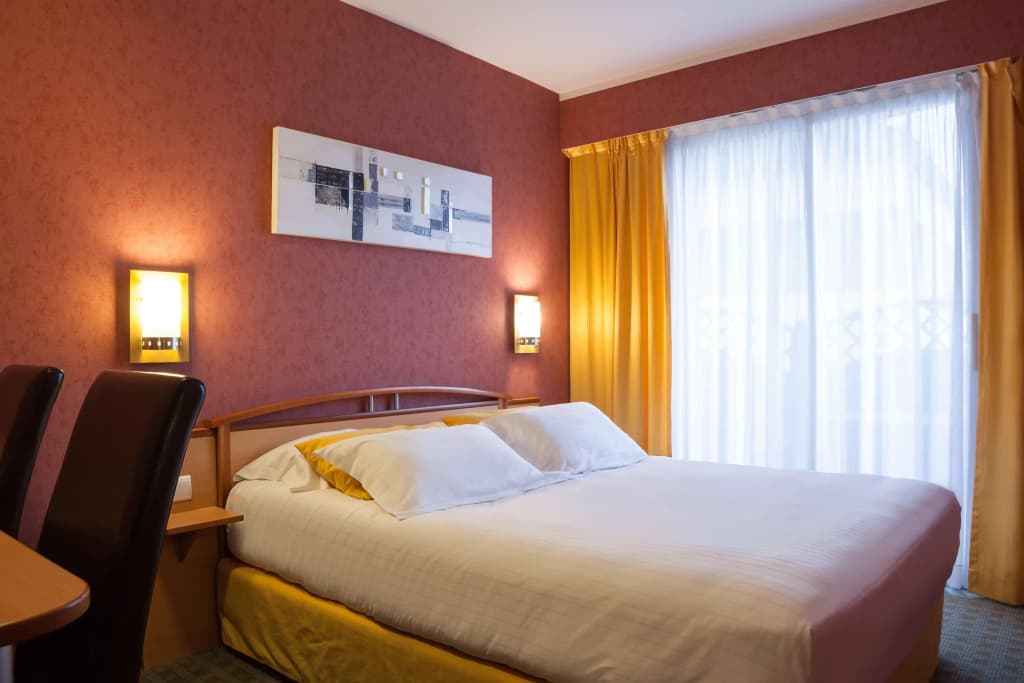 The Originals Boutique, Hotel La Chaussairie, Rennes - Miniature 6