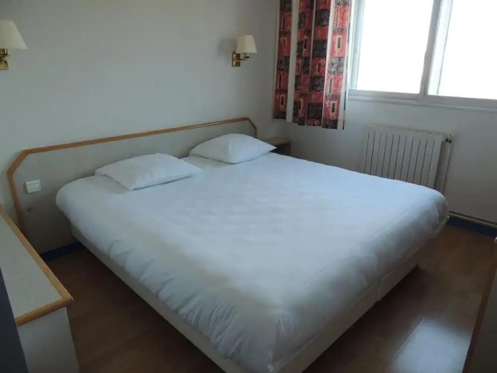 Hotel Le Sully - Photo 5