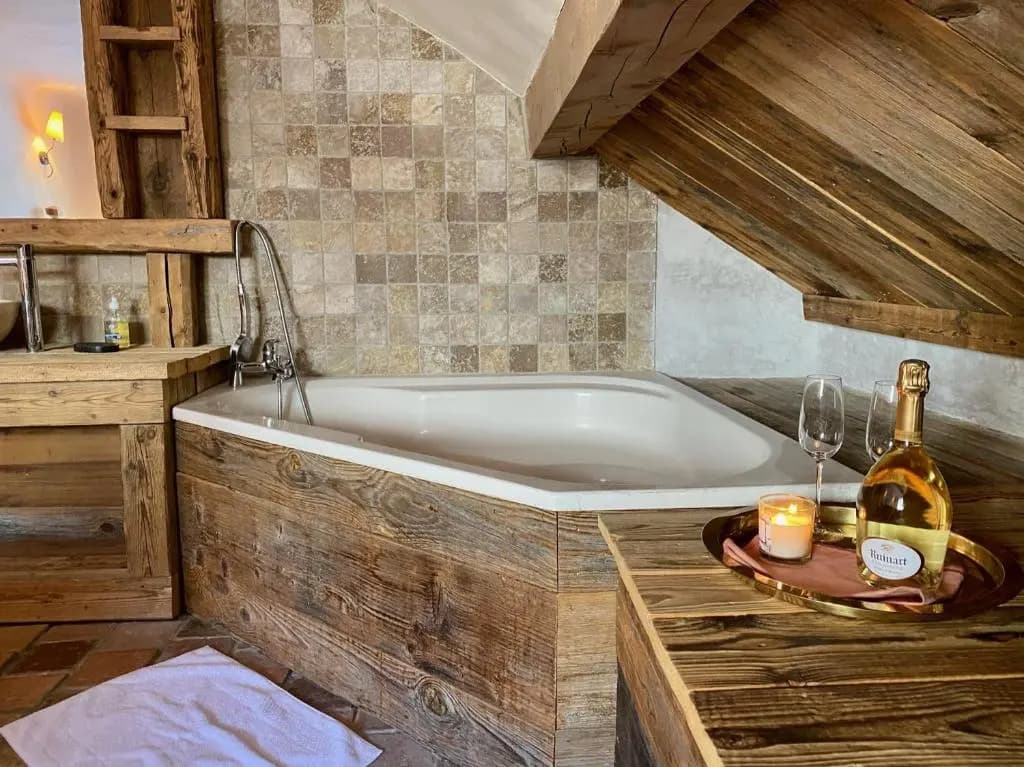 Charming chalet 100m2, Heart of the 3 vallées, Meribel, Les Allues - Miniature 7