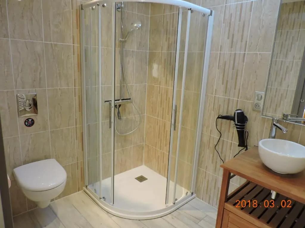 La Sportive Gite 3 chambres, 3 SDB, 3 wc, terrasse, draps et ménage inclus - Miniature 8