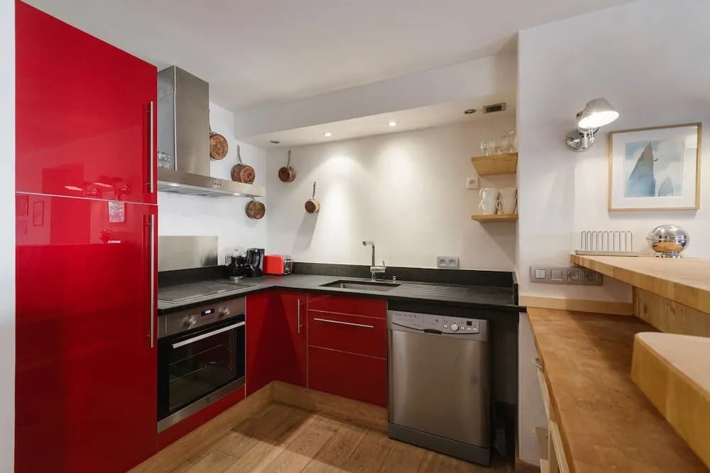 Les Terrasses Spacious Central 3 Bedroom Apartment - Photo 4