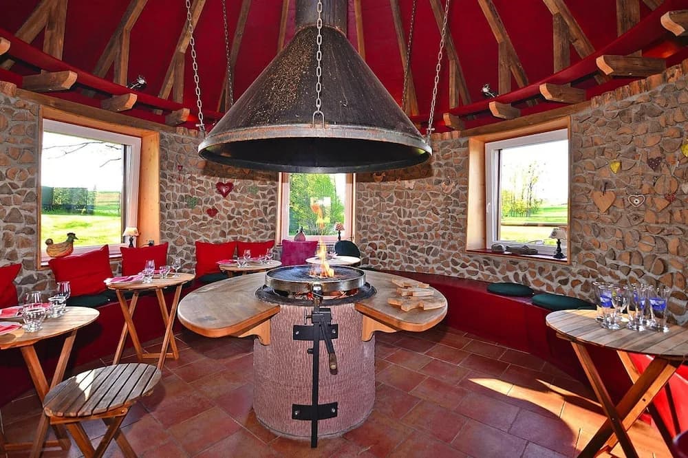 Holiday Farm in Pfaffenhofen With Indoor Pool - Photo 3