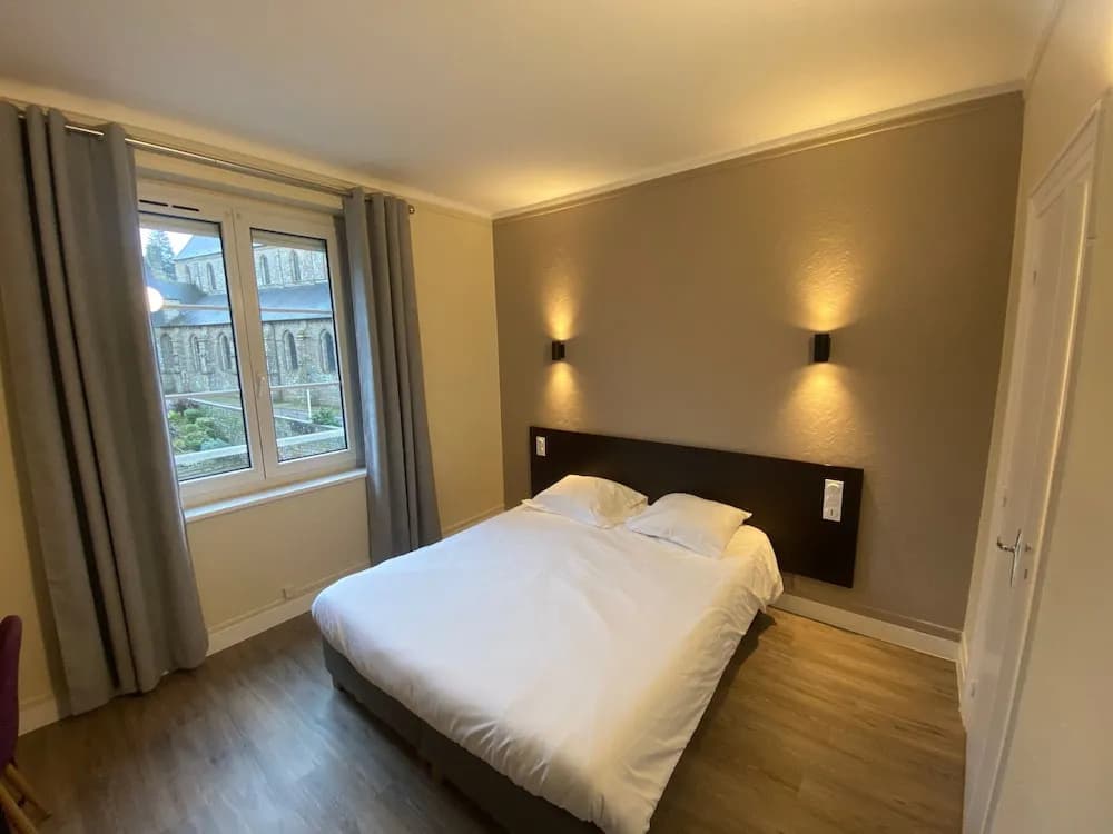 Hotel de la Poste - Photo 1