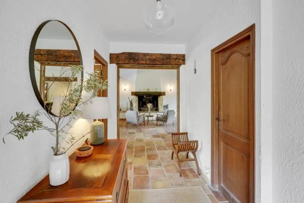 Tranquil 5-Bedroom Stone Villa with Private Pool - Photo 4