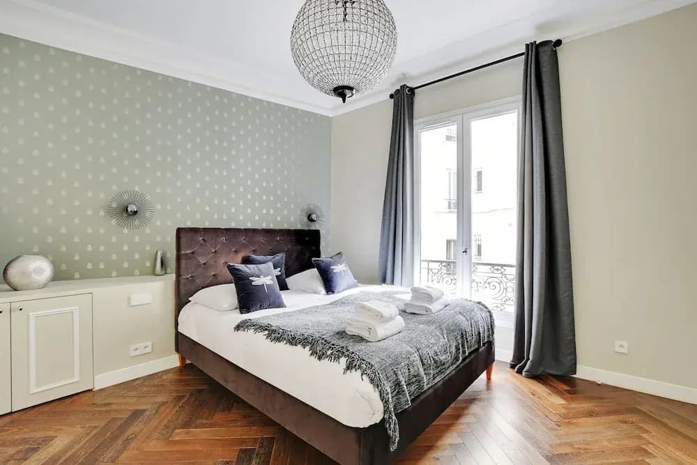 Charming Apartment - 1br/4p - Place Victor Hugo - Photo 2