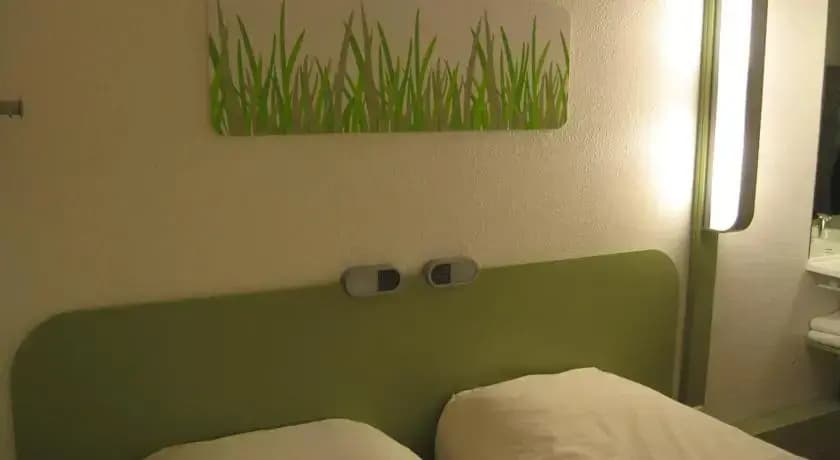 B&B HOTEL Mulhouse Dornach - Photo 3