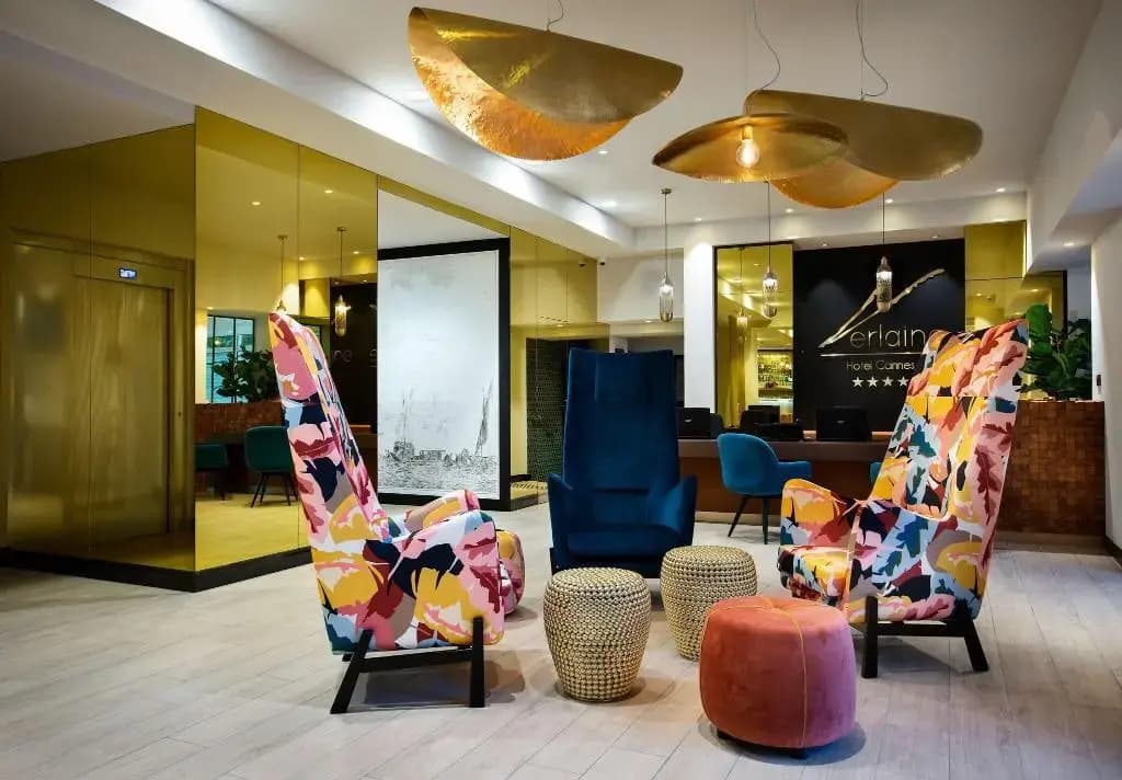 Hotel Verlaine - Photo 2