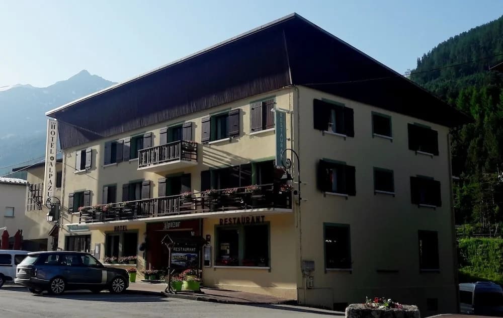 Hôtel l'Alpazur - Photo 1