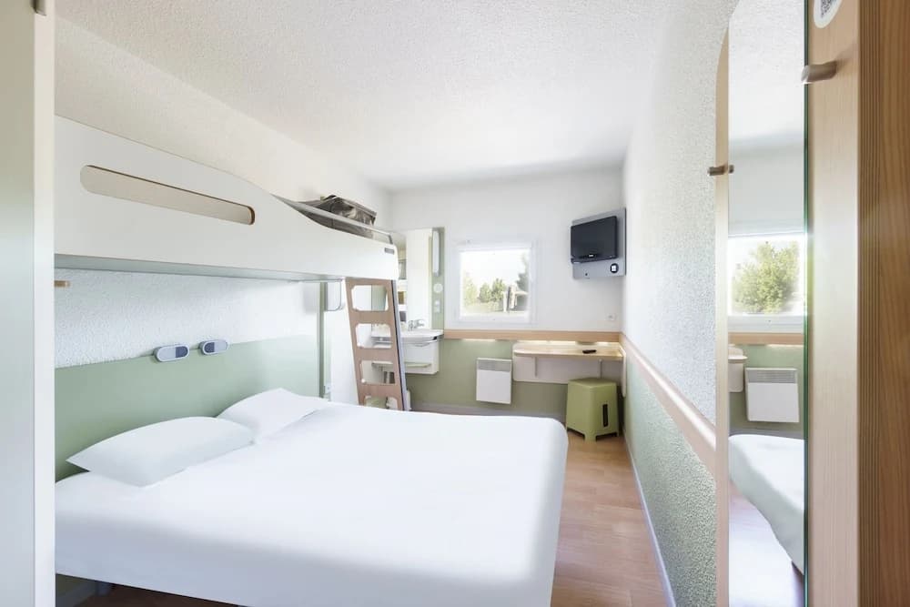 Ibis Budget Chateauroux Déols - Photo 5