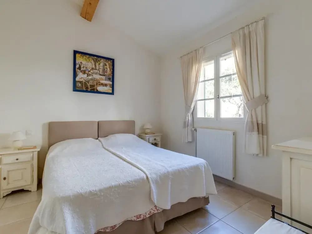La Motte Resort Near Beach - Photo 3