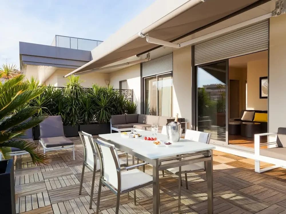 Presidential Apartment in Cannes - Photo 2