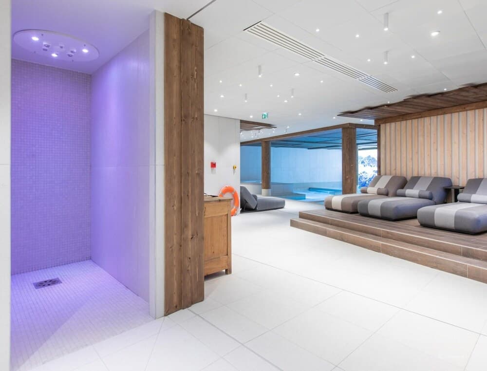 Apartment With ski Access in Northern Alps - Photo 3