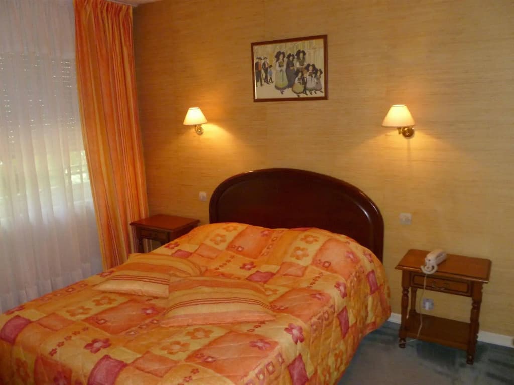 Hotel Restaurant Les Pins - Photo 3
