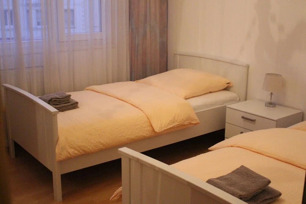 Studios near Basel Airport - RM 114 - Photo 4