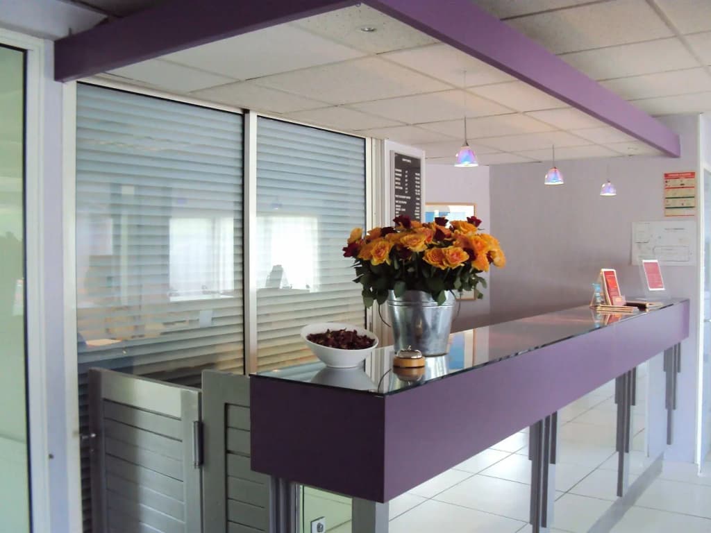 Brit Hotel Confort Villefranche de Rouergue - Photo 2